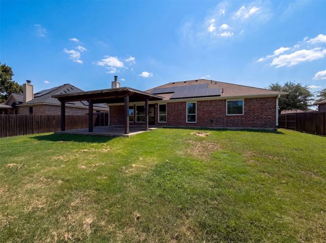 324 Cascade Drive, Red Oak, TX 75154