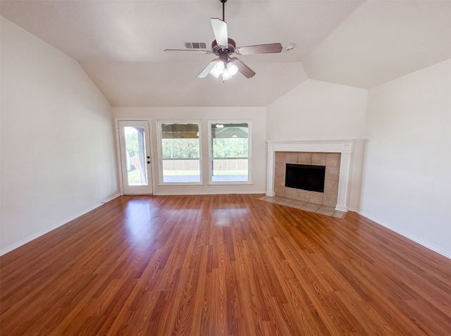 324 Cascade Drive, Red Oak, TX 75154
