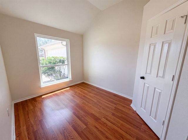 324 Cascade Drive, Red Oak, TX 75154