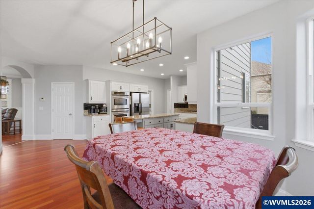 946 Reagan Av NW, Salem, OR 97304