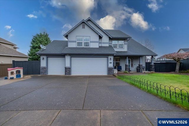 946 Reagan Av NW, Salem, OR 97304