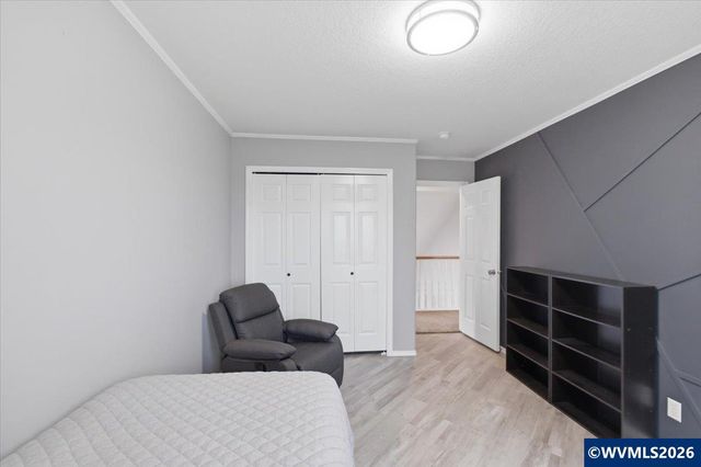 946 Reagan Av NW, Salem, OR 97304