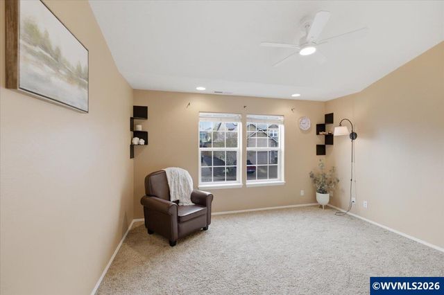 946 Reagan Av NW, Salem, OR 97304