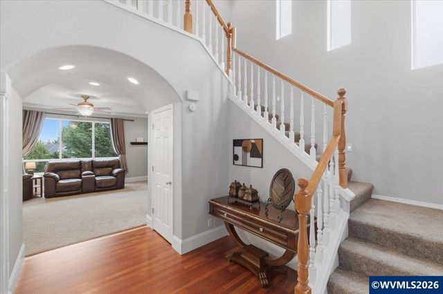 946 Reagan Av NW, Salem, OR 97304