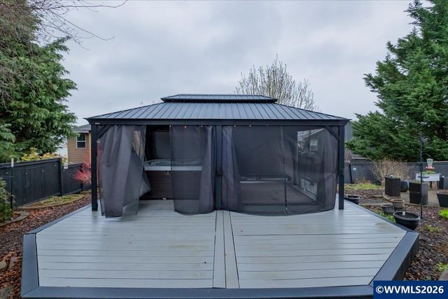 946 Reagan Av NW, Salem, OR 97304