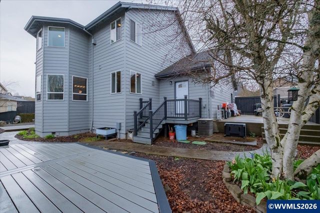 946 Reagan Av NW, Salem, OR 97304