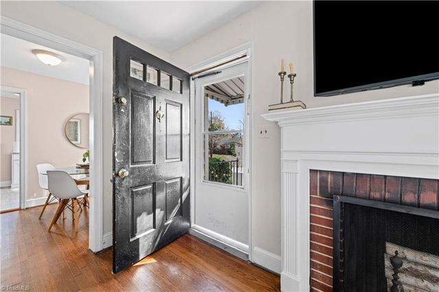 1004 Lockland Avenue, Winston-salem, NC 27103