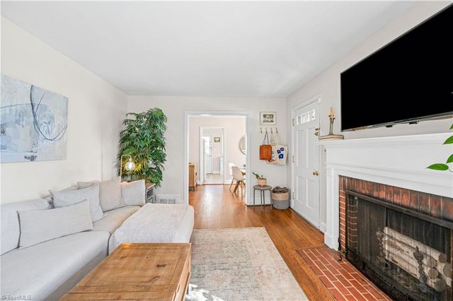 1004 Lockland Avenue, Winston-salem, NC 27103