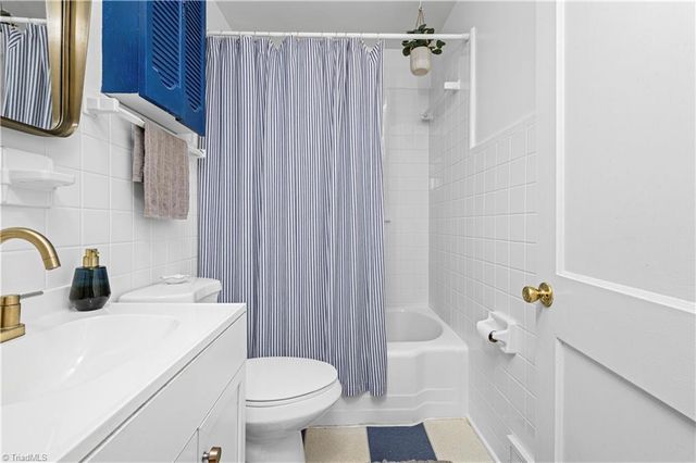 1004 Lockland Avenue, Winston-salem, NC 27103