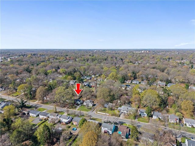 1004 Lockland Avenue, Winston-salem, NC 27103