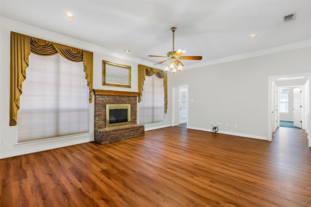 11105 Trafalgar Drive, Greenville, TX 75402