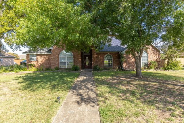 11105 Trafalgar Drive, Greenville, TX 75402