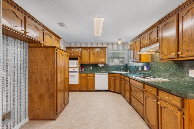 11105 Trafalgar Drive, Greenville, TX 75402