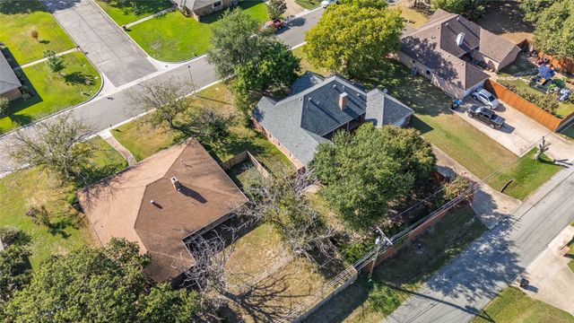 11105 Trafalgar Drive, Greenville, TX 75402