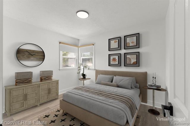 30924 Barton Street, Garden City, MI 48135