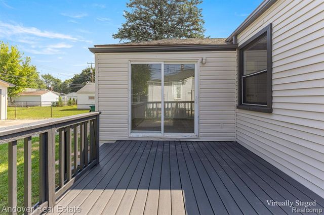 30924 Barton Street, Garden City, MI 48135