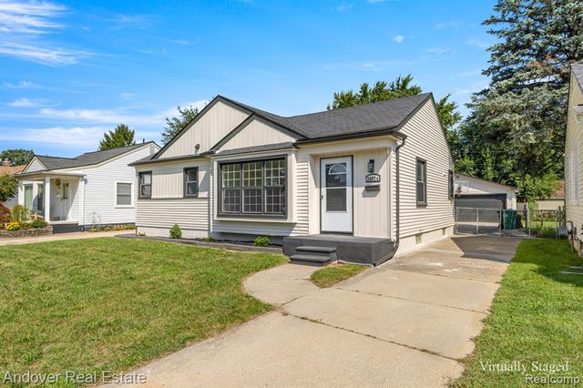 30924 Barton Street, Garden City, MI 48135