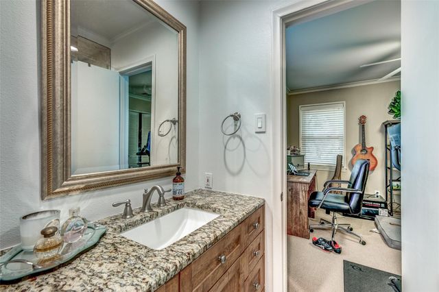 9921 Windlake Circle, Dallas, TX 75238