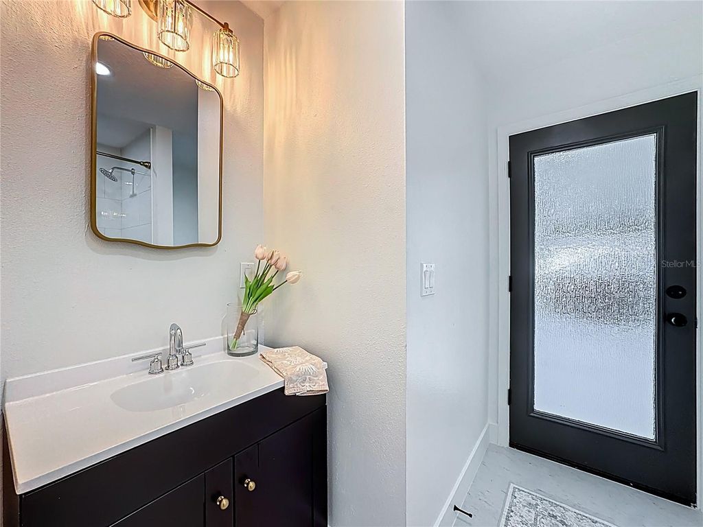 Image 19 of property listing at 36751 SUNDANCE DRIVE, Grand Island, FL 32735