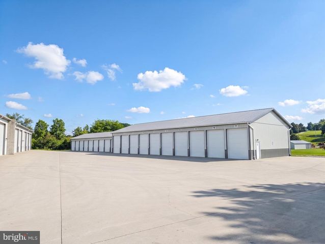 6670 BALTIMORE PIKE, Littlestown, PA 17340