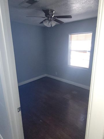 3026 Sunbeam Street, Houston, TX 77051