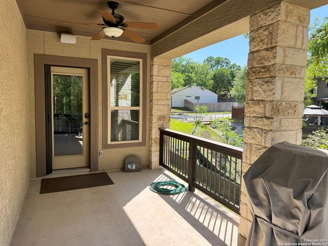 8603 PHOENIX AVE, Universal City, TX 78148