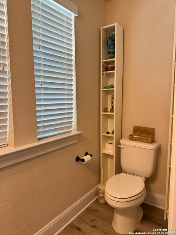 8603 PHOENIX AVE, Universal City, TX 78148