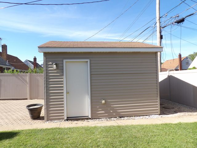 7215 Beech Avenue, Hammond, IN 46324