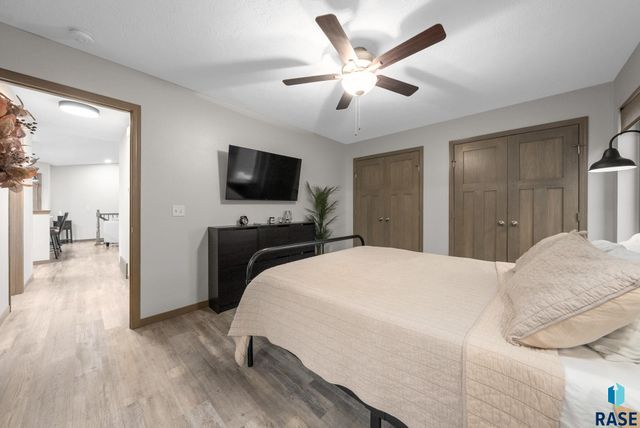 2309 S Creekview Ave Avenue, Sioux Falls, SD 57106