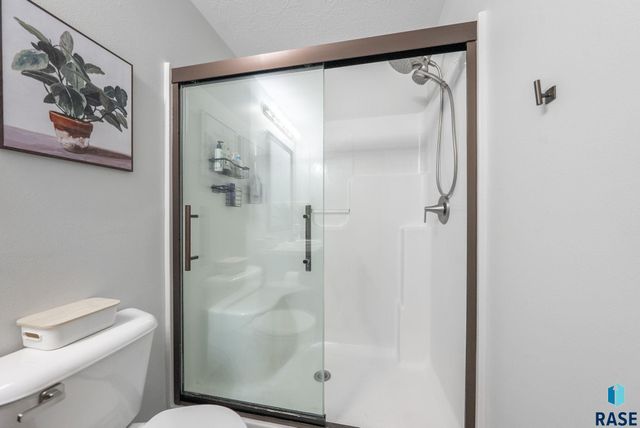 2309 S Creekview Ave Avenue, Sioux Falls, SD 57106