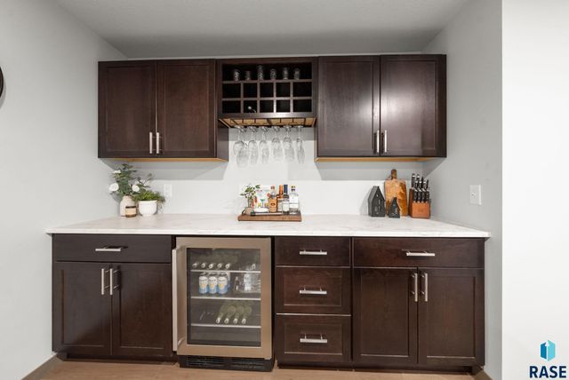 2309 S Creekview Ave Avenue, Sioux Falls, SD 57106