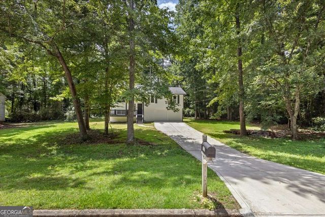2152 Cedar Creek Lane, Lithia Springs, GA 30122