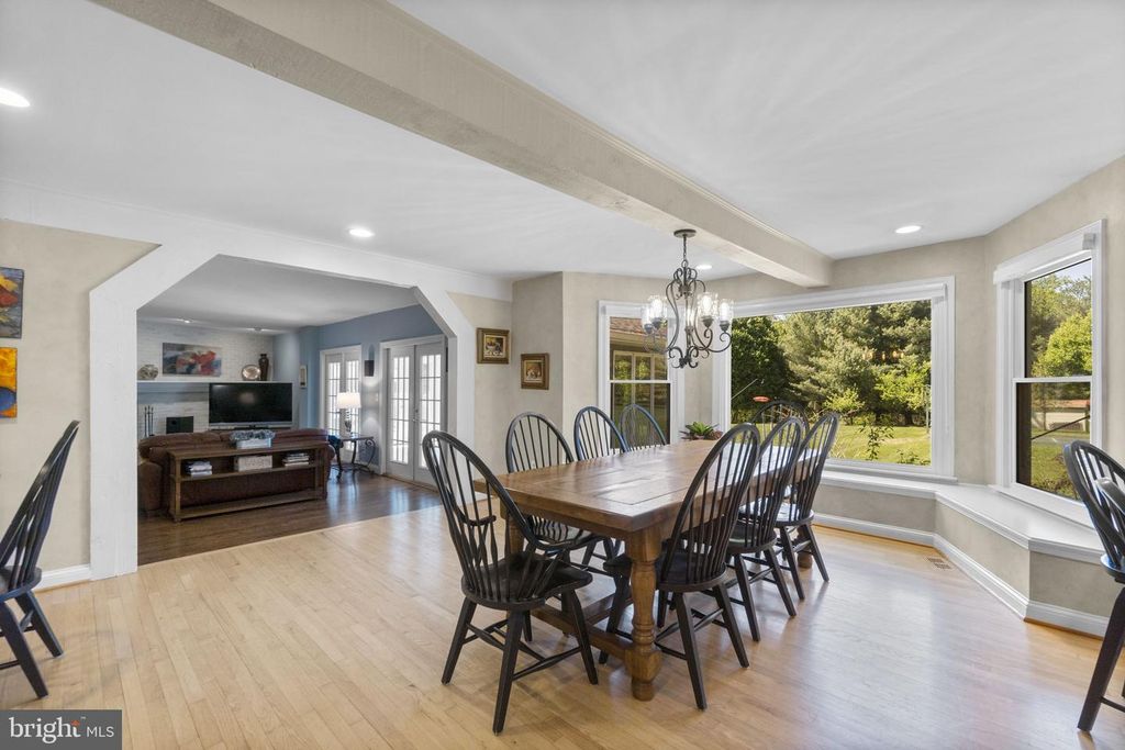 Image 10 of property listing at 9048 FURROW AVE, Ellicott City, MD 21042