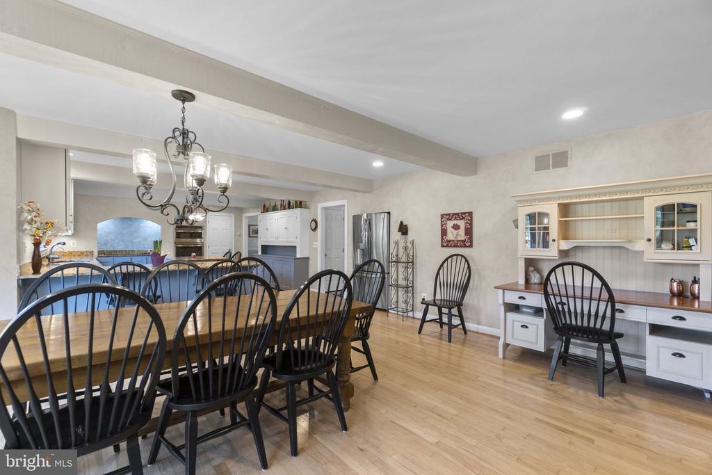 Image 11 of property listing at 9048 FURROW AVE, Ellicott City, MD 21042