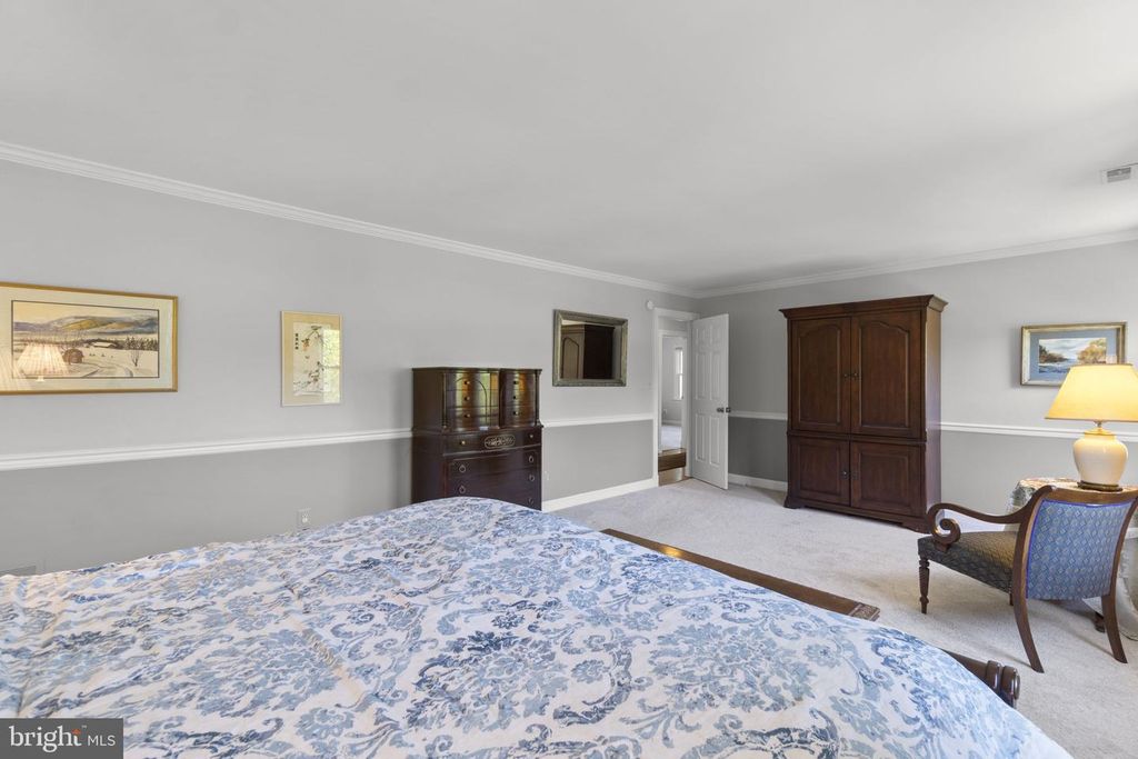 Image 19 of property listing at 9048 FURROW AVE, Ellicott City, MD 21042