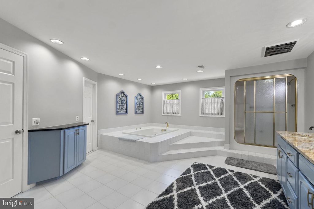 Image 20 of property listing at 9048 FURROW AVE, Ellicott City, MD 21042