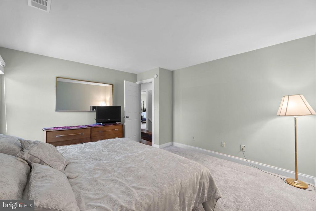 Image 25 of property listing at 9048 FURROW AVE, Ellicott City, MD 21042