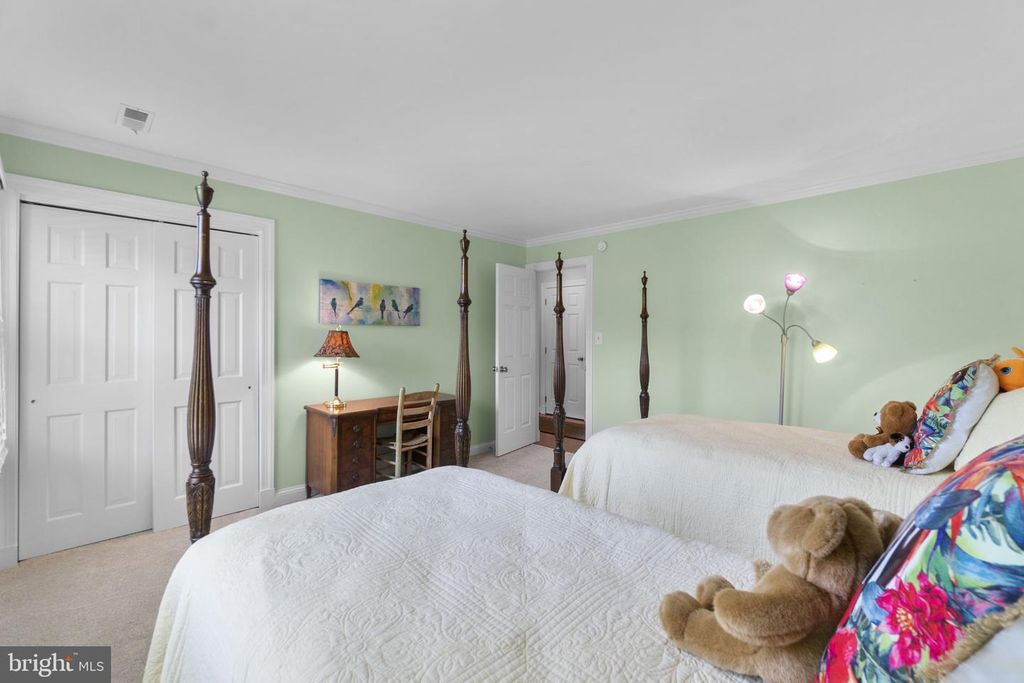 Image 28 of property listing at 9048 FURROW AVE, Ellicott City, MD 21042