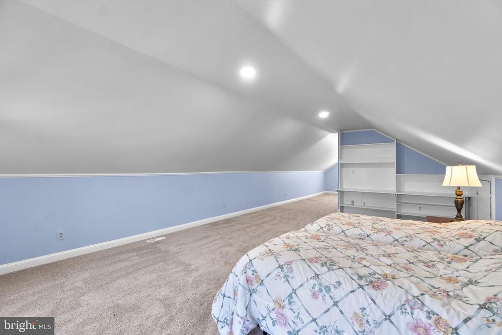 Image 34 of property listing at 9048 FURROW AVE, Ellicott City, MD 21042