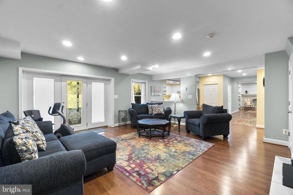 Image 35 of property listing at 9048 FURROW AVE, Ellicott City, MD 21042