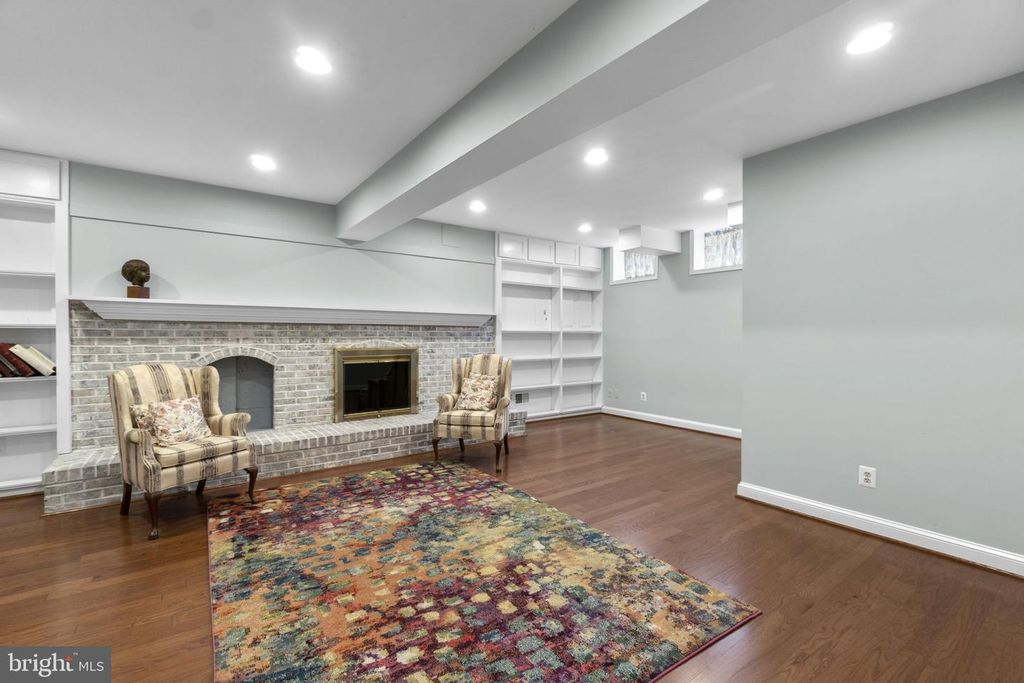 Image 43 of property listing at 9048 FURROW AVE, Ellicott City, MD 21042