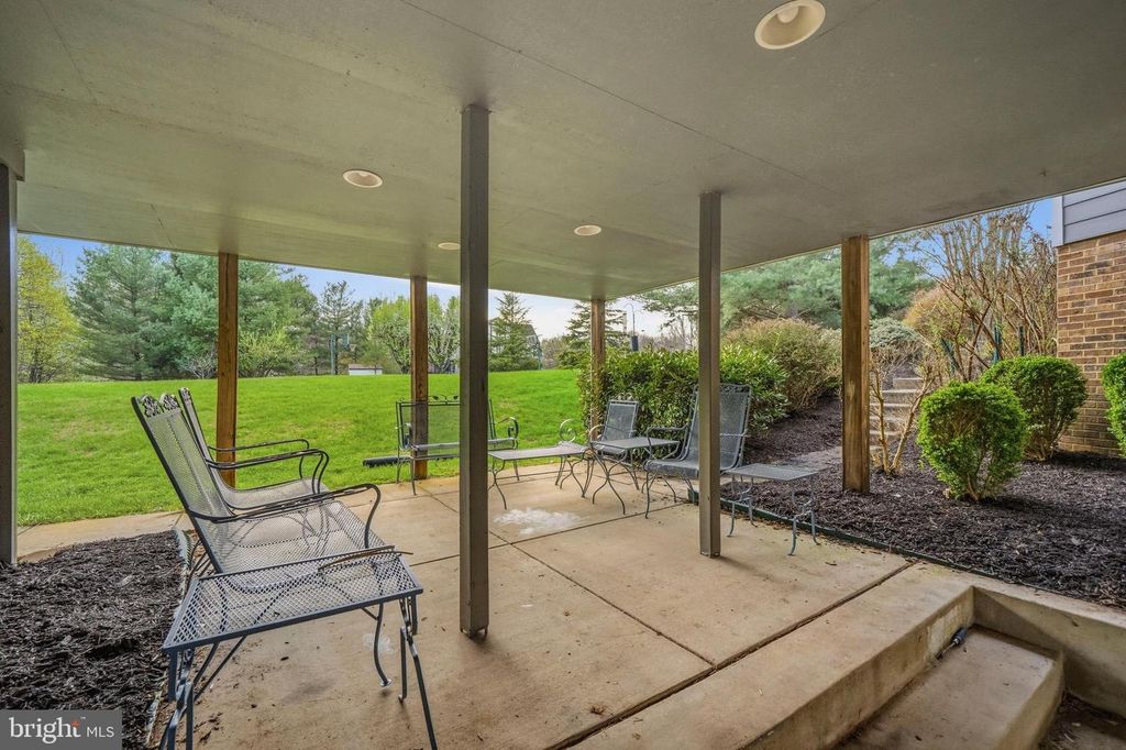 Image 50 of property listing at 9048 FURROW AVE, Ellicott City, MD 21042