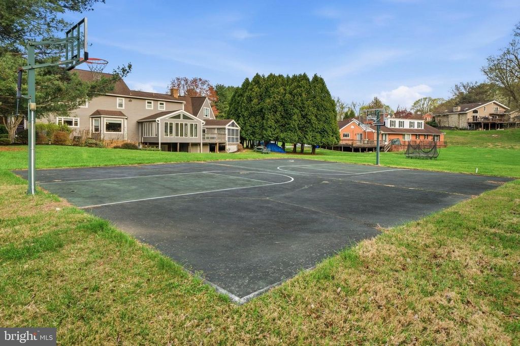 Image 51 of property listing at 9048 FURROW AVE, Ellicott City, MD 21042