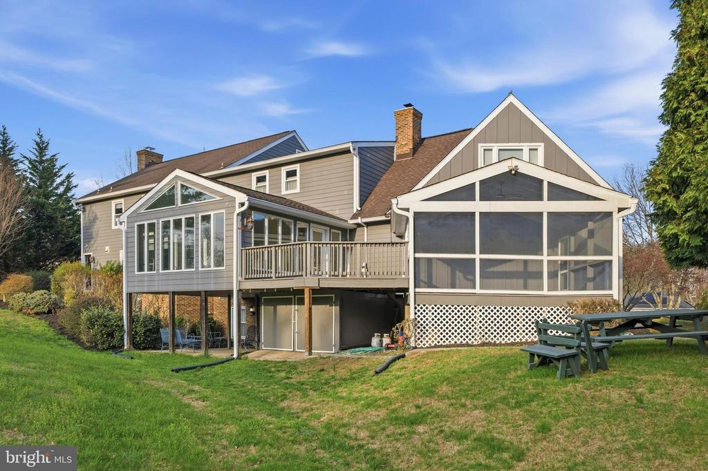 Image 54 of property listing at 9048 FURROW AVE, Ellicott City, MD 21042