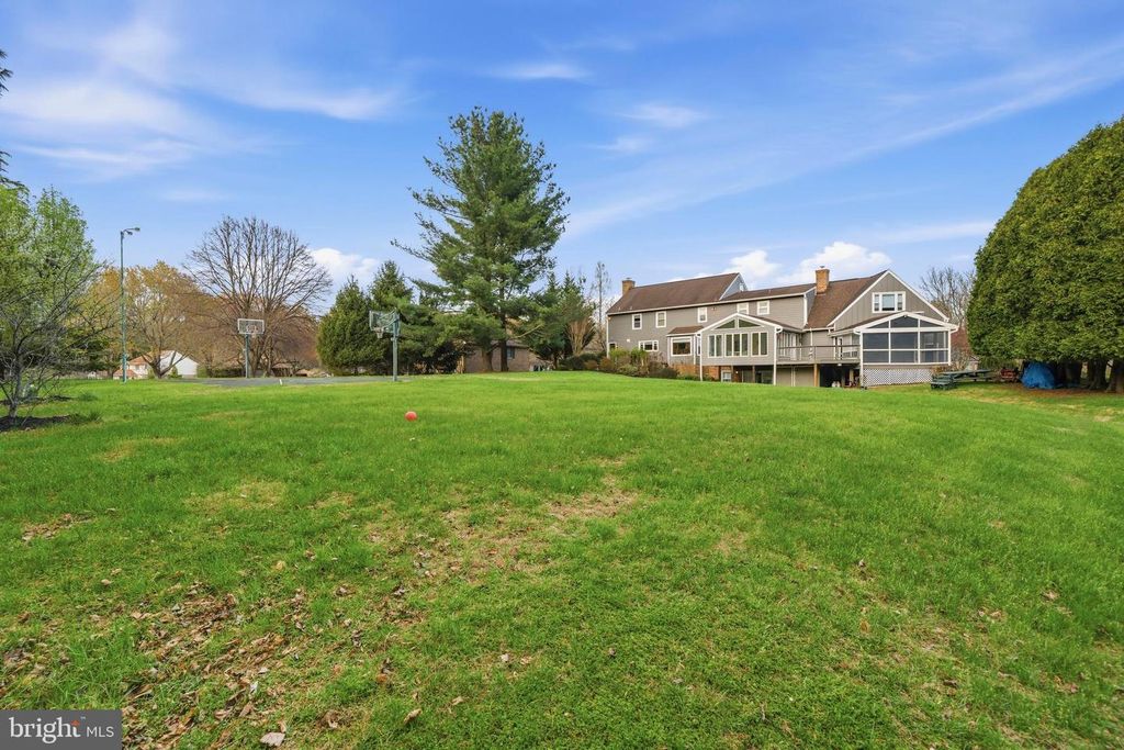 Image 55 of property listing at 9048 FURROW AVE, Ellicott City, MD 21042