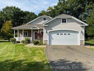 14 Hunt Glen Drive 14, Granby, CT 06035