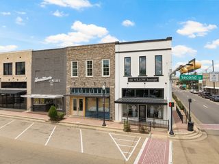 106 W 2nd Street, Mount Pleasant, TX 75455