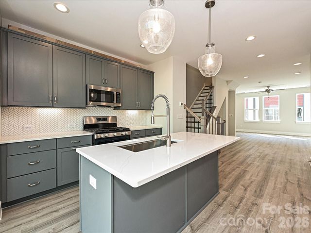 1320 Walter Taylor Way EQX0102, Charlotte, NC 28206