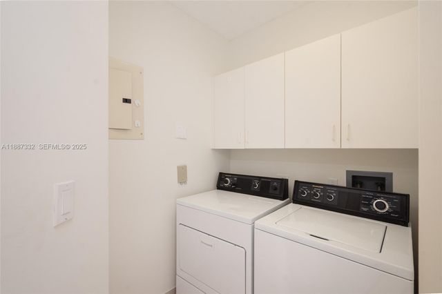 2000 Island Boulevard 1002, Aventura, FL 33160