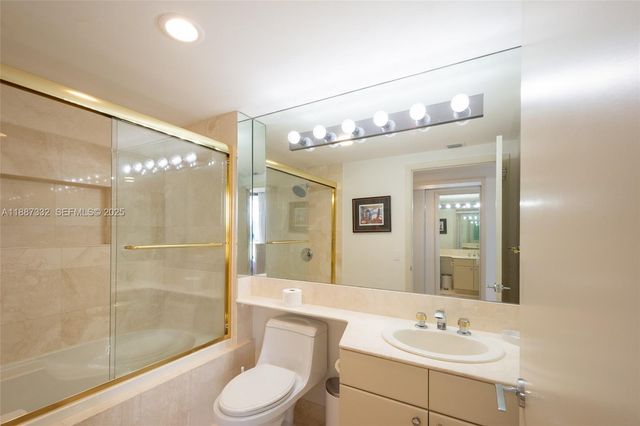2000 Island Boulevard 1002, Aventura, FL 33160